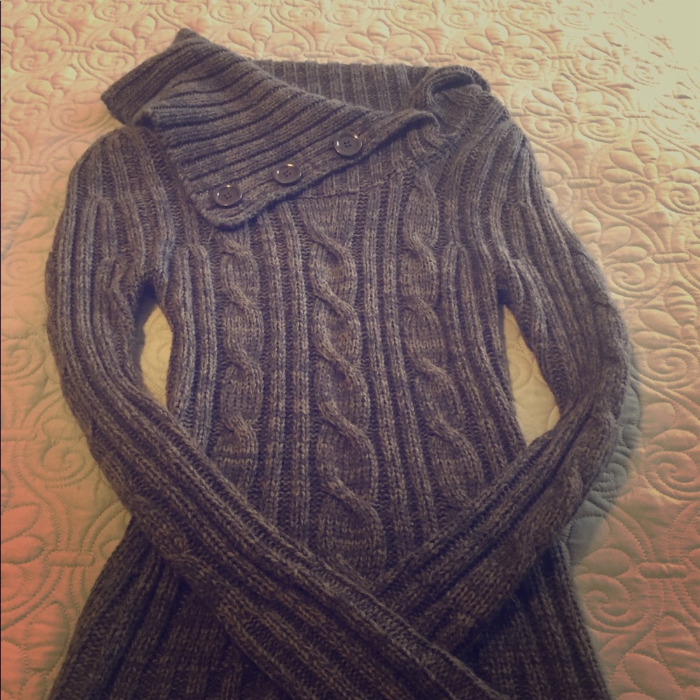 Wet Seal gray sweater